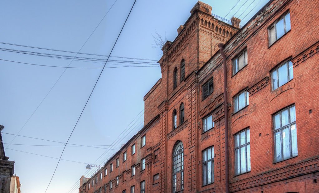 Кожевенная линия, дом 30: Фабрика «Я. Лютш», завод «Северный текстиль», бывший кожевенный завод Брусницыных.