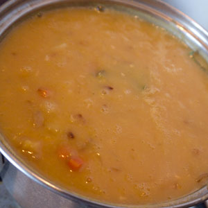 Постный суп из гороха, моркови и лука и чеснока. СПРОСИ У БЫВАЛОГО